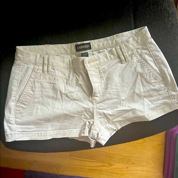 Express shorts size 4 - Picture 2 of 3